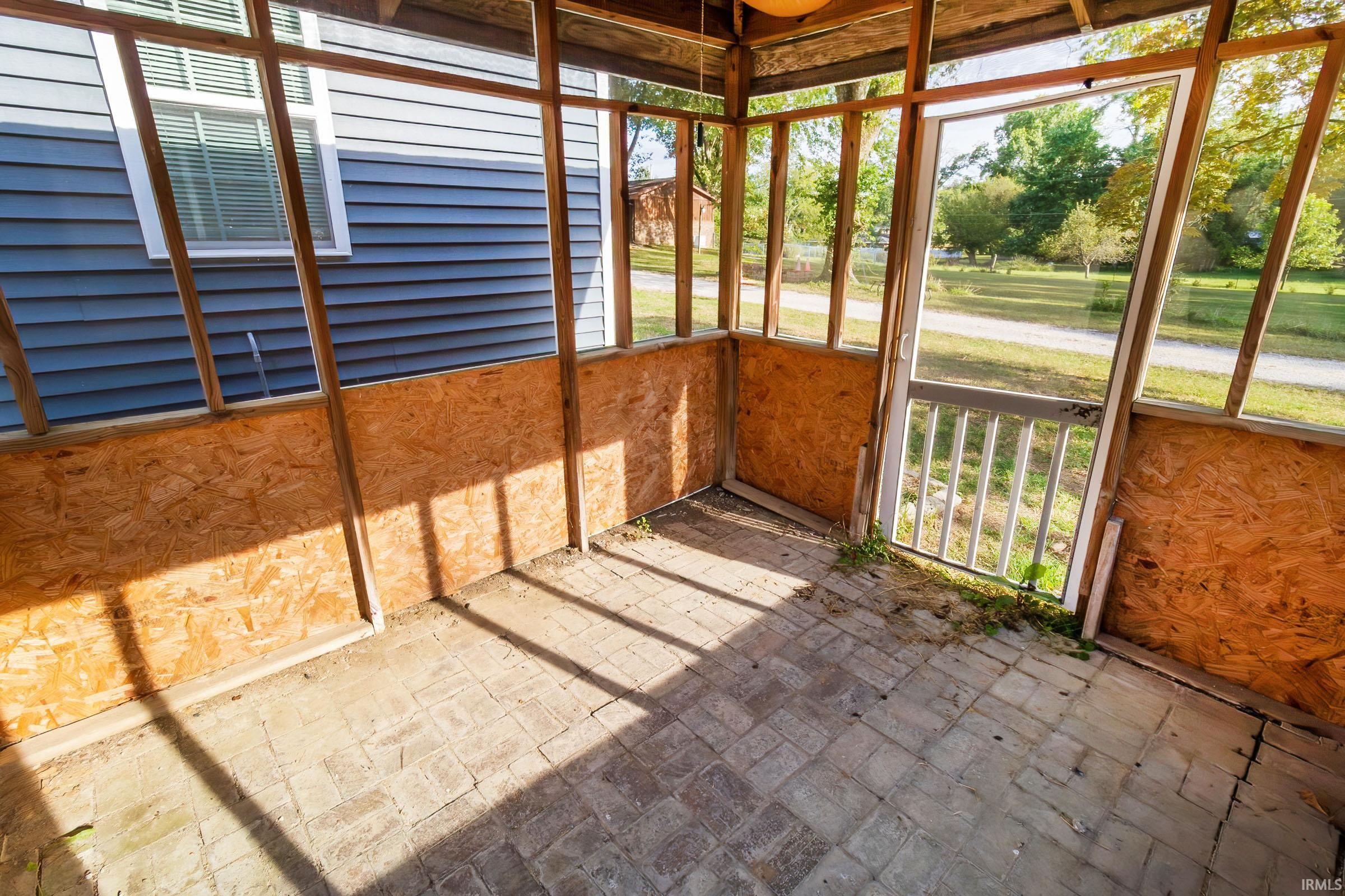 10306 Old State Road Evansville, IN 47711 - Photo 31 of 35