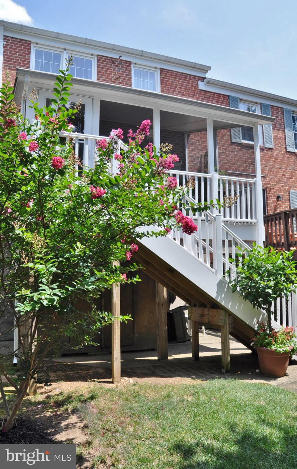 914 Radcliffe Road Towson, MD 21204 - Photo 4 of 84 Gallery Image 4