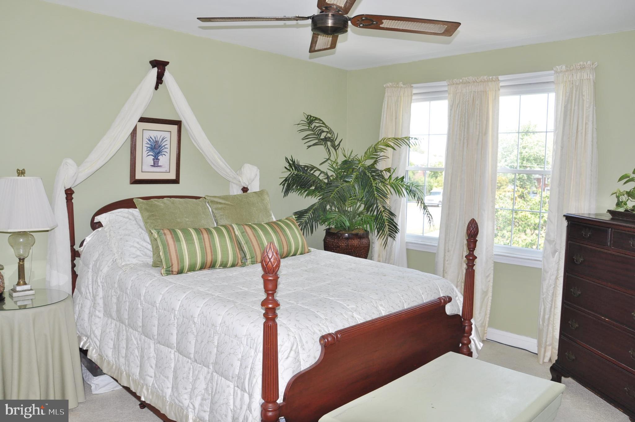 914 Radcliffe Road Towson, MD 21204 - Photo 9 of 84 Gallery Image 9