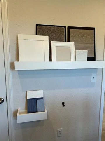 $296,335 | 2266 Rock Creek Drive, Tonganoxie, KS 66086