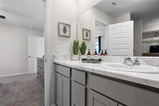 $296,335 | 2266 Rock Creek Drive, Tonganoxie, KS 66086