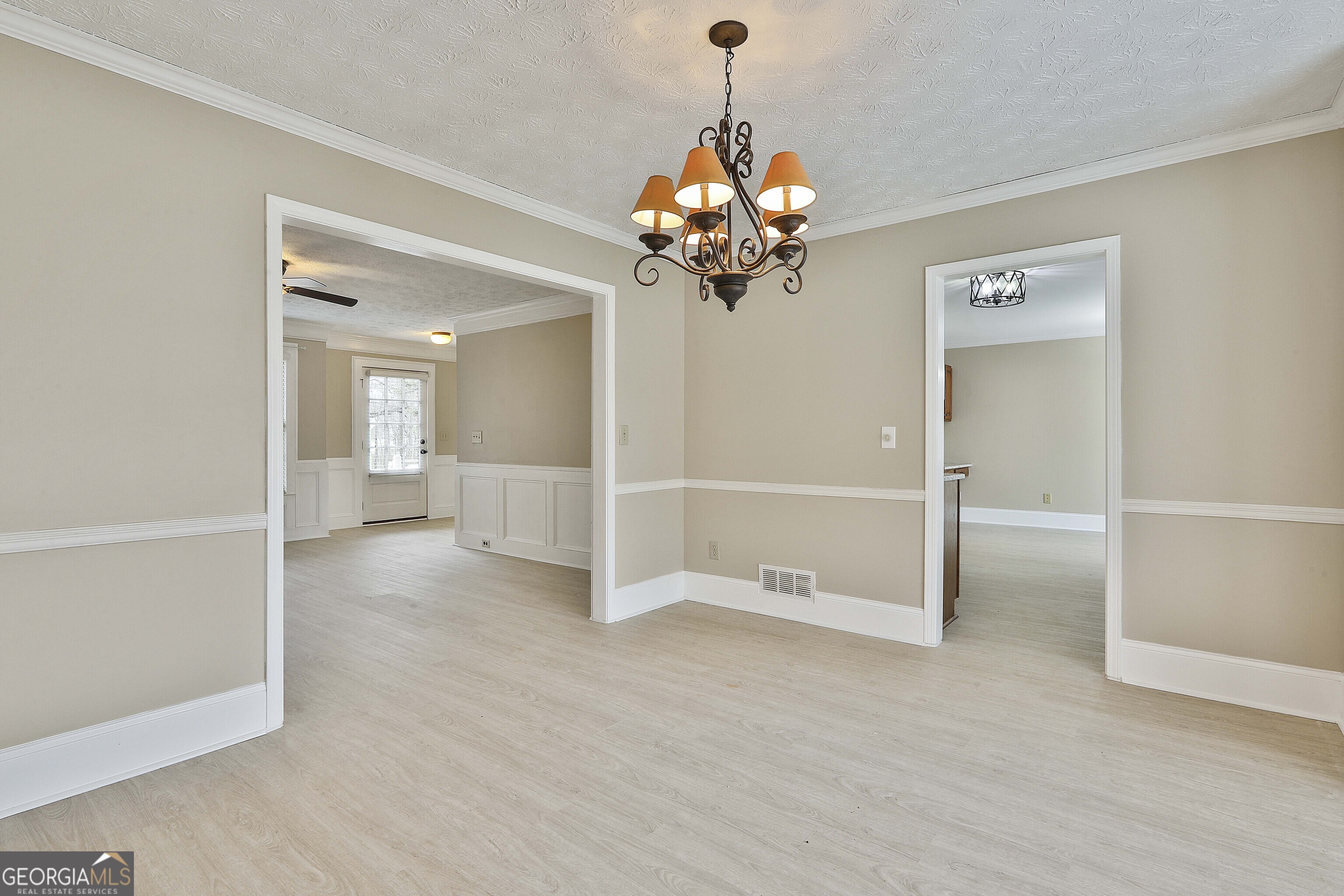544 Sullivan Road Newnan, GA 30265 - Photo 11 of 31