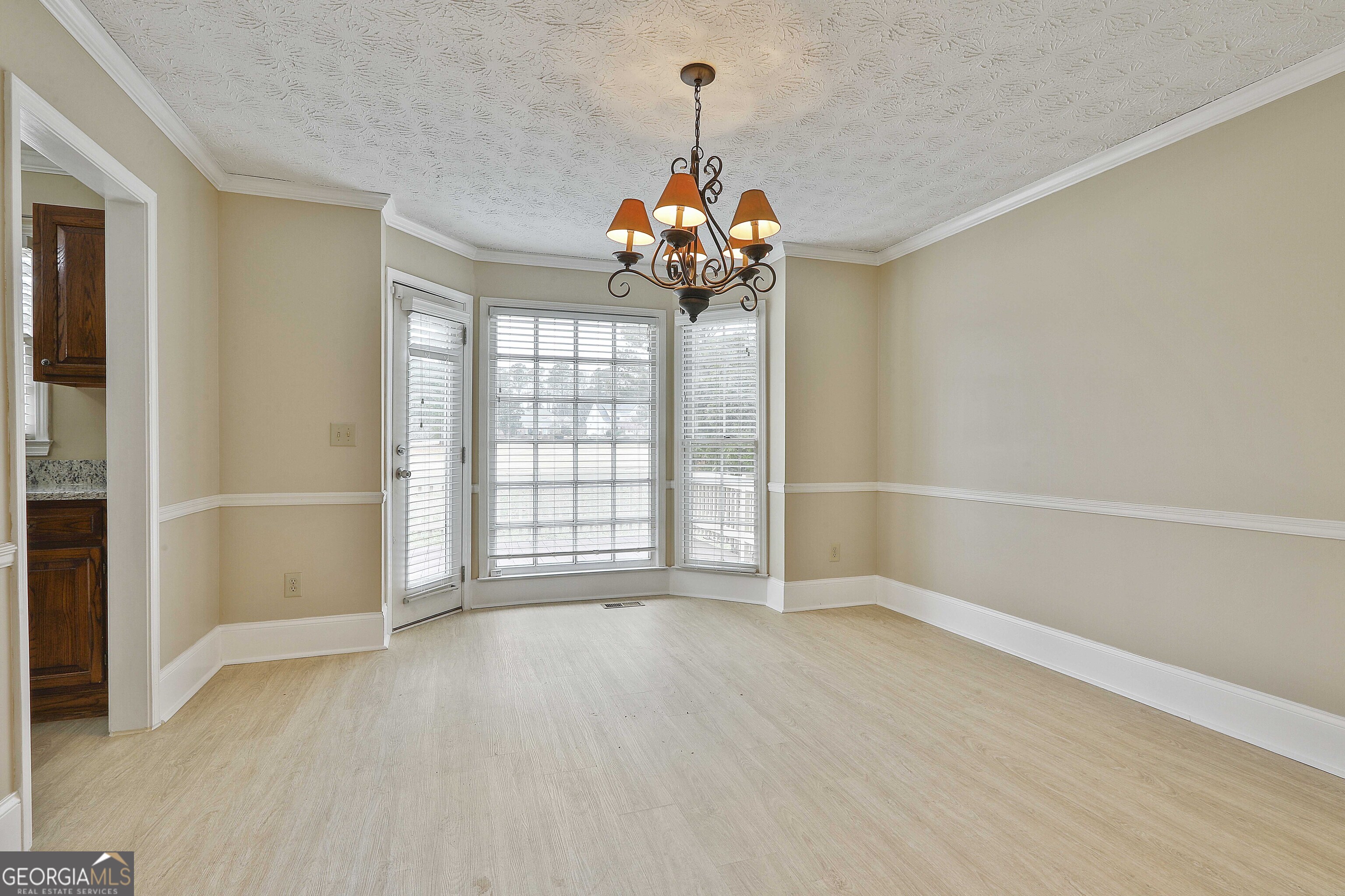 544 Sullivan Road Newnan, GA 30265 - Photo 10 of 31