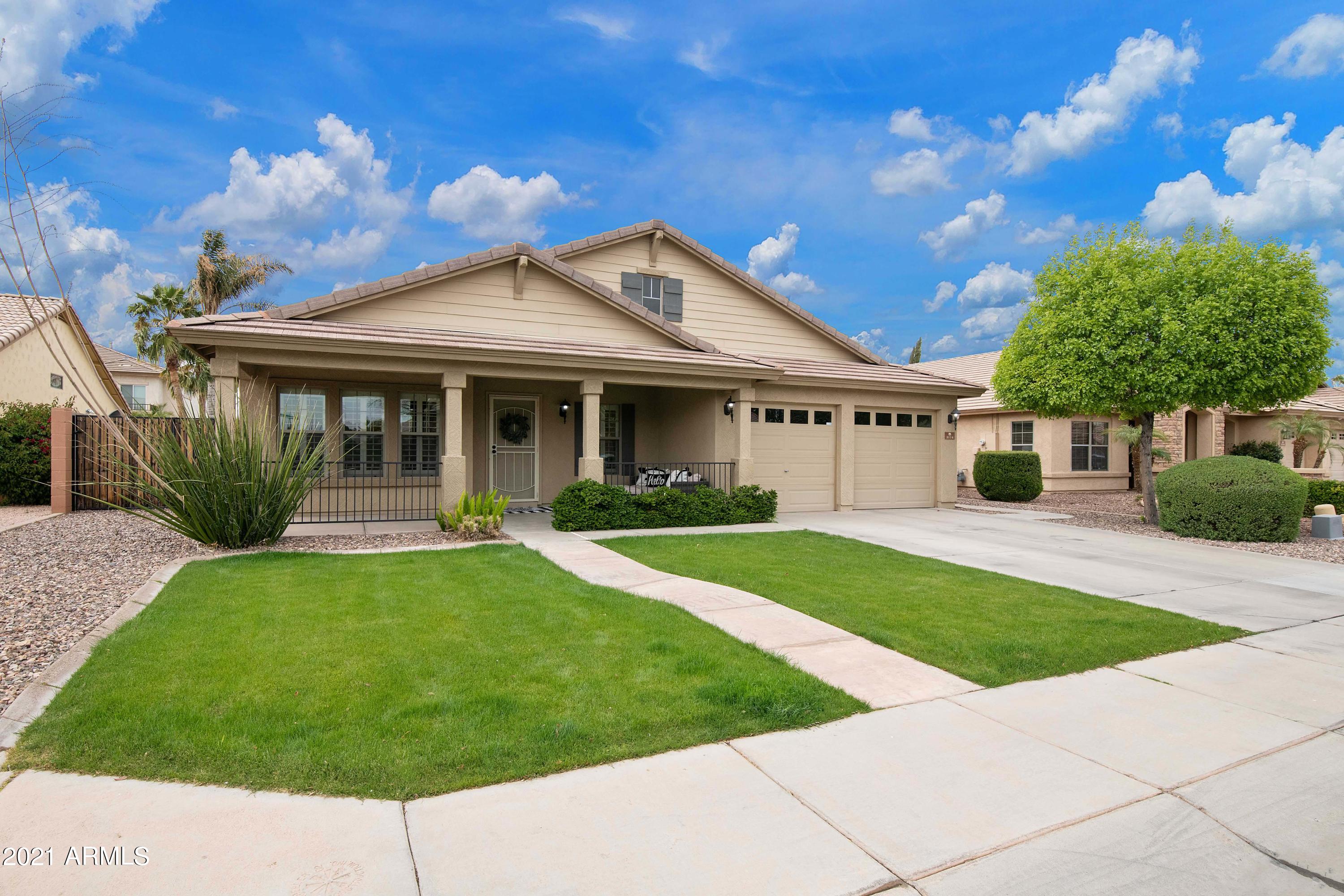 3114 South Martingale Road Gilbert, AZ 85295 - Photo 1 of 44 VLT_8120