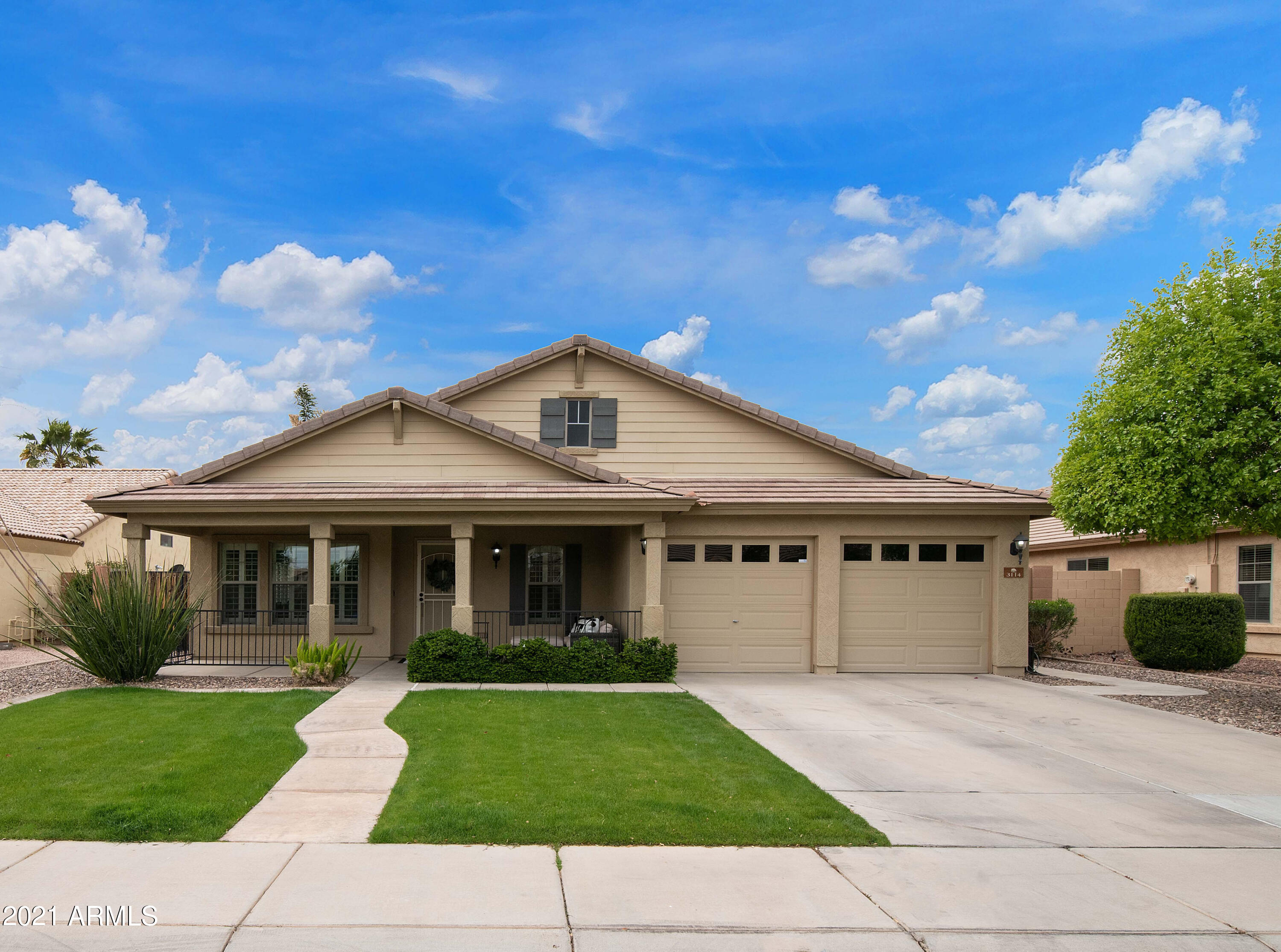 3114 South Martingale Road Gilbert, AZ 85295 - Photo 2 of 44 VLT_8121