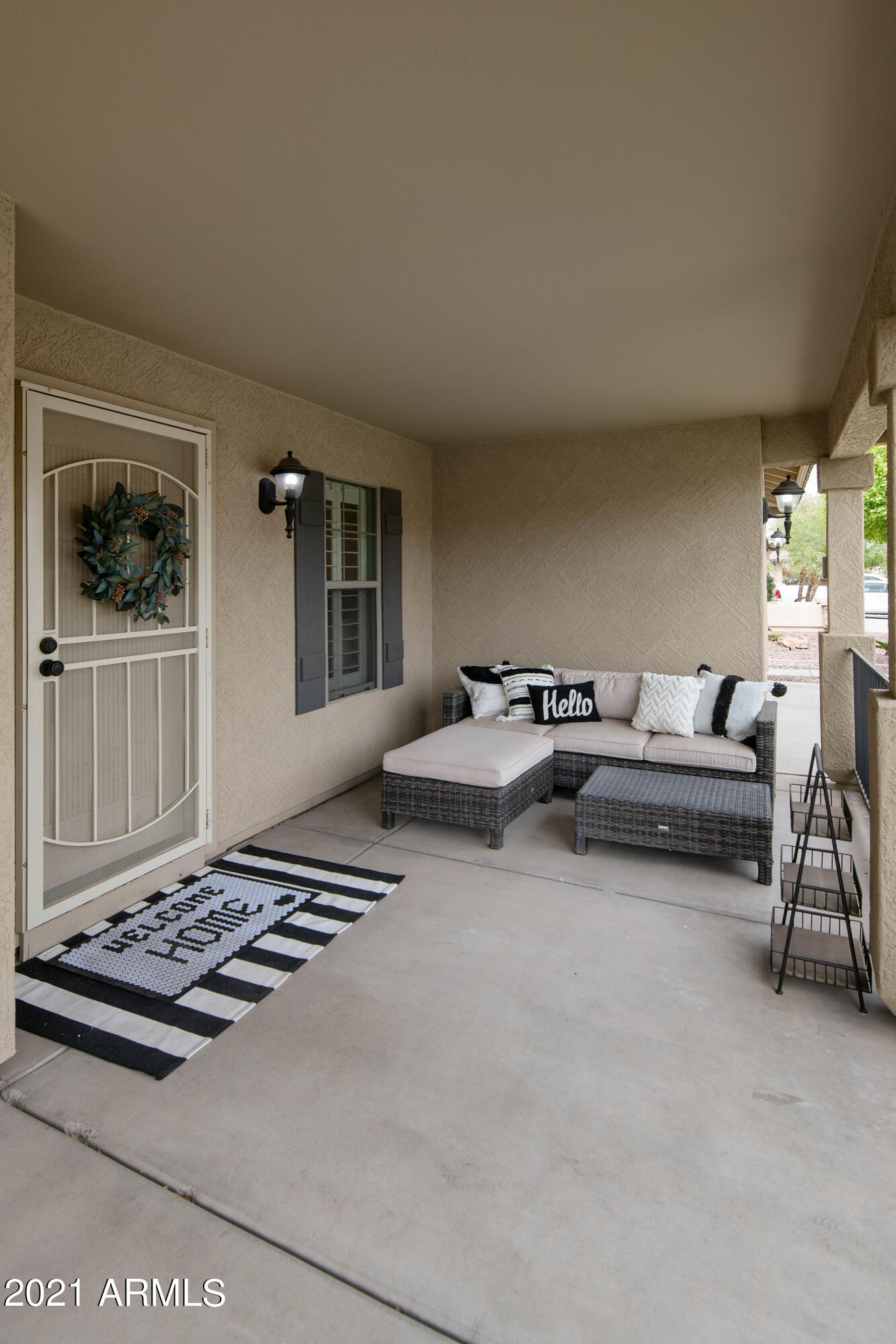 3114 South Martingale Road Gilbert, AZ 85295 - Photo 3 of 44 VLT_8122