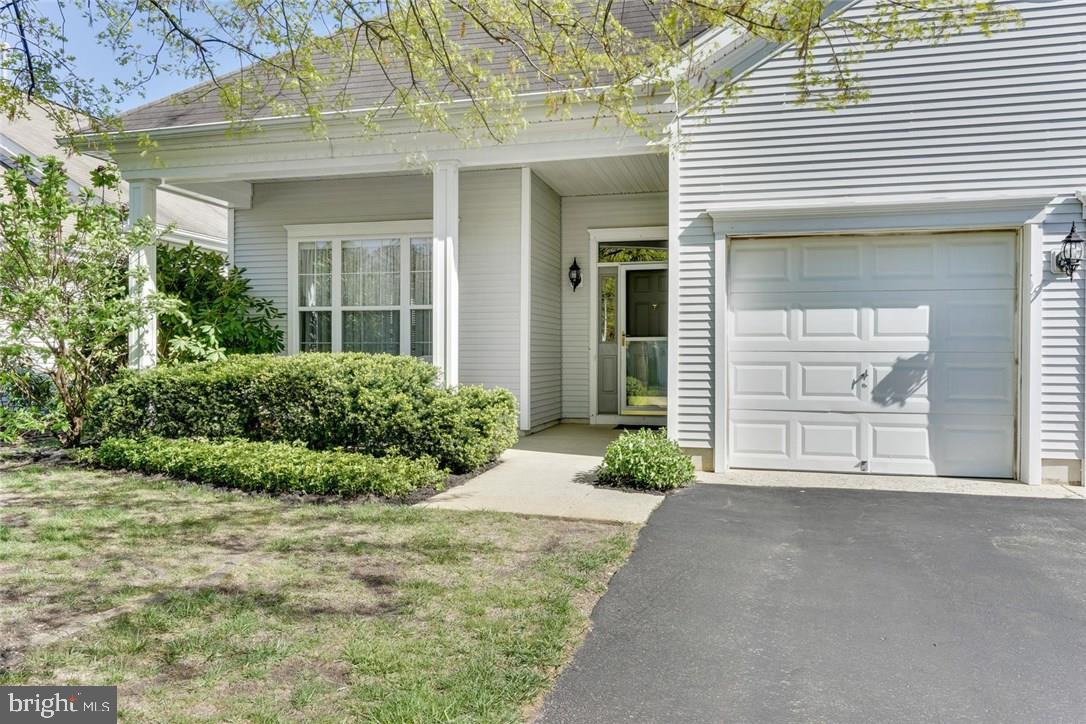 43 Silverside Road Lakewood, NJ 08701 - Photo 5 of 36 Gallery Image 5