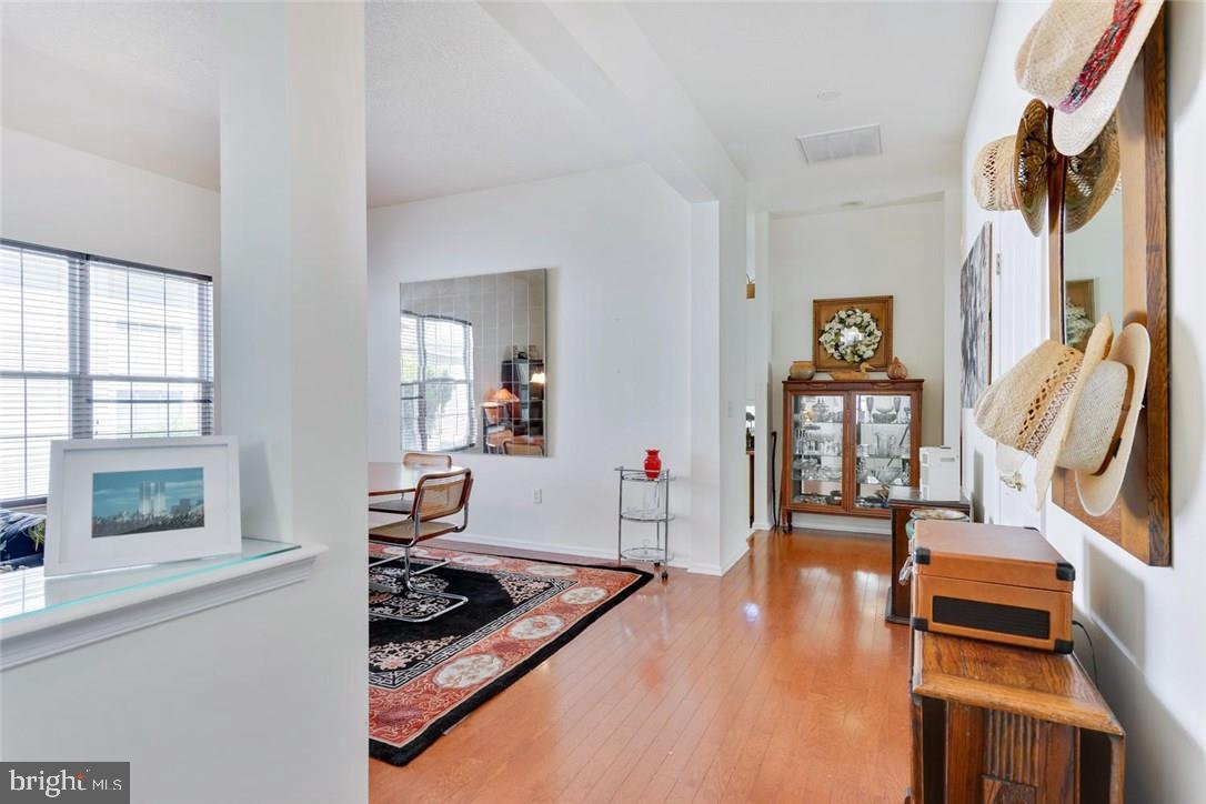 43 Silverside Road Lakewood, NJ 08701 - Photo 9 of 36 Gallery Image 9