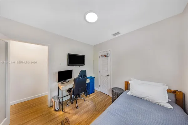 $4,500 | 172 Bentley Drive, Miami Springs, FL 33166