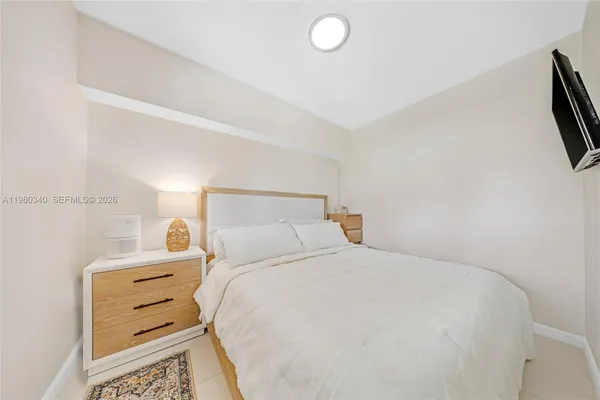 $4,500 | 172 Bentley Drive, Miami Springs, FL 33166