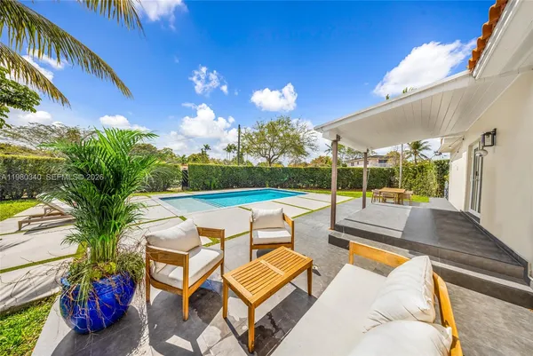 $4,500 | 172 Bentley Drive, Miami Springs, FL 33166
