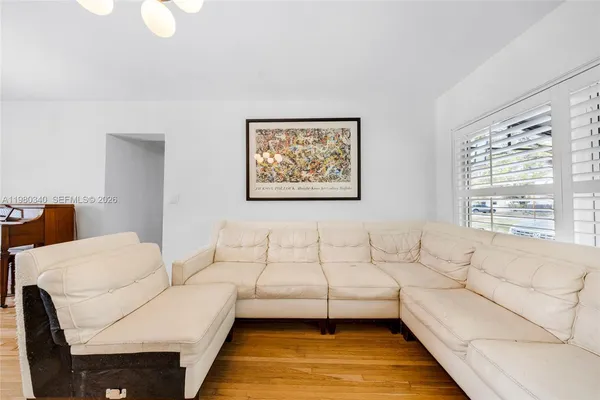 $4,500 | 172 Bentley Drive, Miami Springs, FL 33166