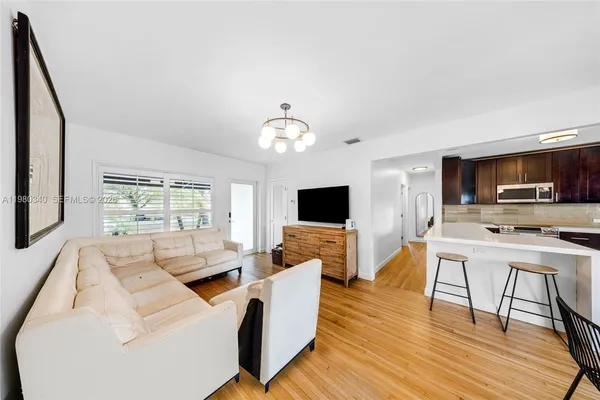 $4,500 | 172 Bentley Drive, Miami Springs, FL 33166