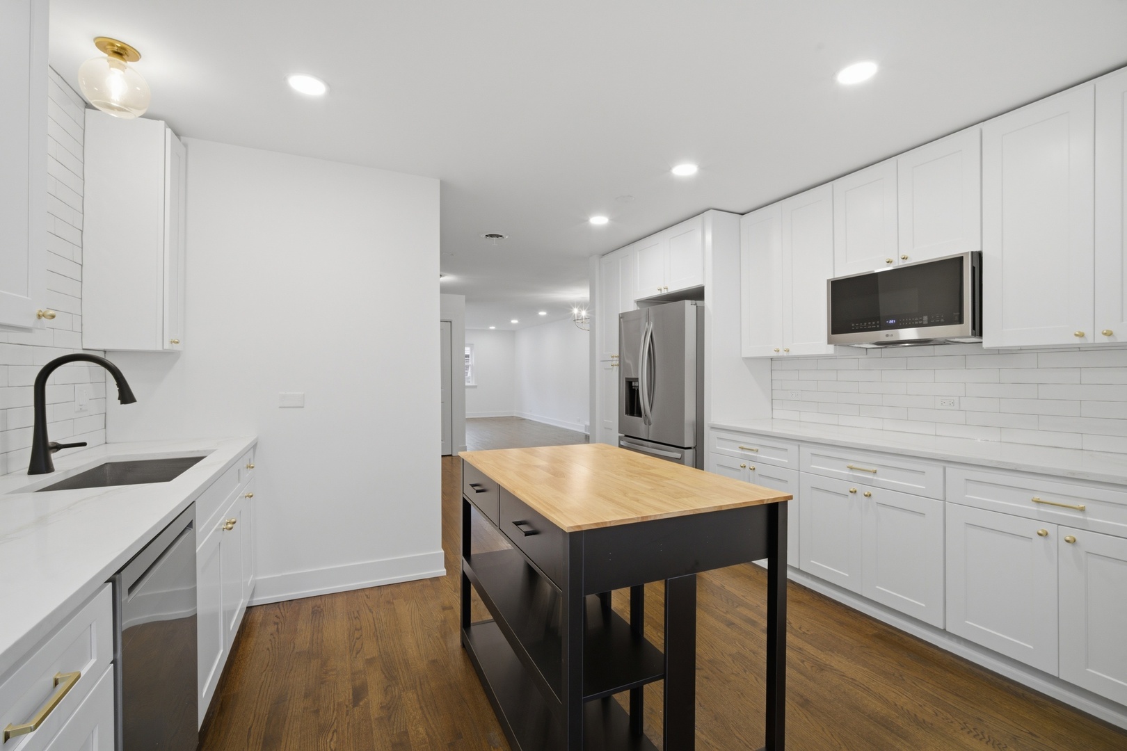 2141 Walnut Street Park Ridge, IL 60068 - Photo 9 of 22 Gallery Image 9