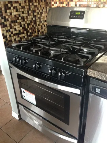 $2,250 | 5820 Wilshire Court, Unit C, Hanover Park, IL 60133