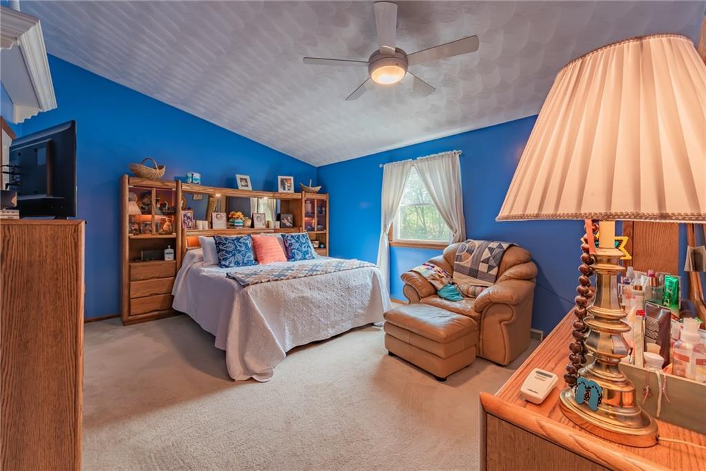 110 Rizzi Drive Irwin, PA 15642 - Photo 17 of 25 Gallery Image 17