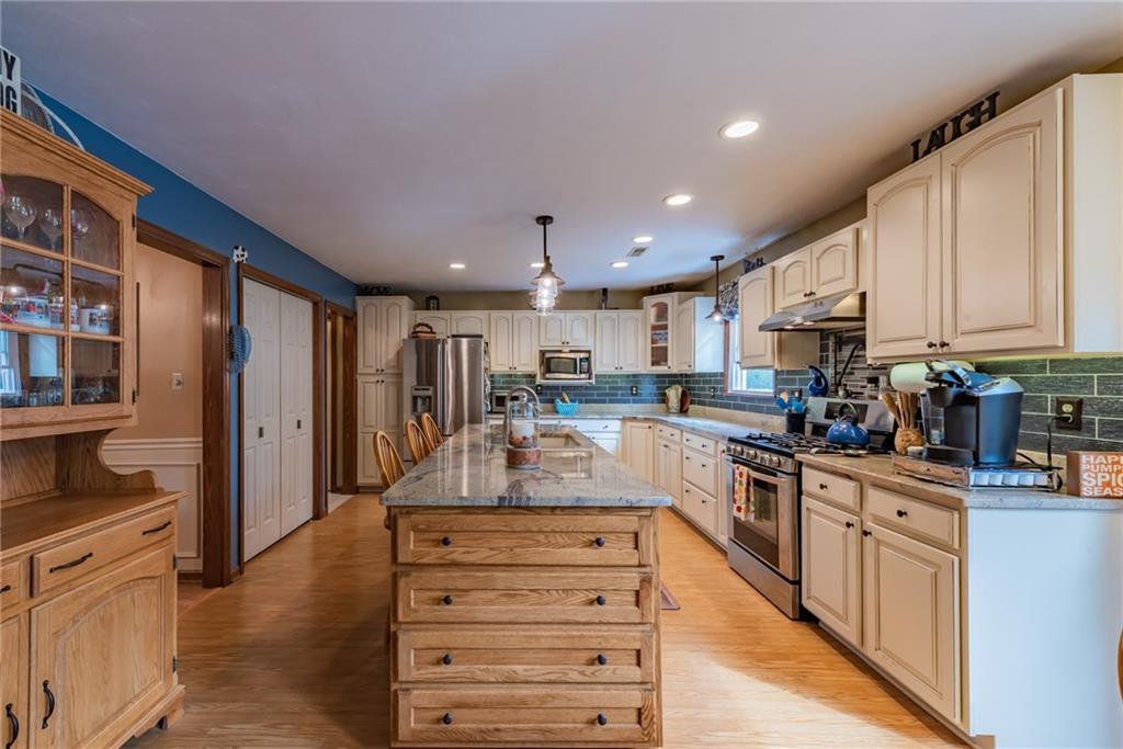 110 Rizzi Drive Irwin, PA 15642 - Photo 7 of 25 Gallery Image 7