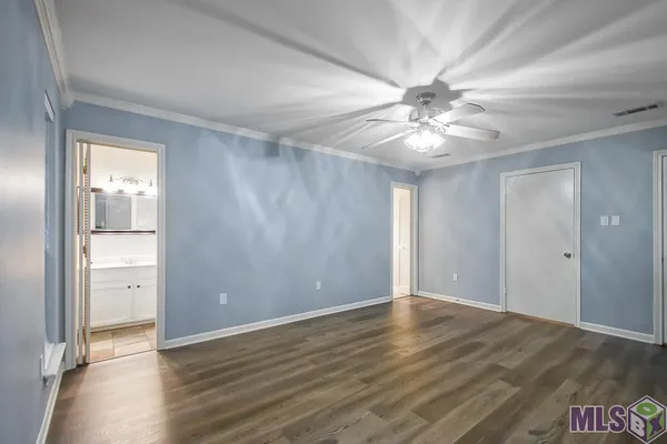 $1,950 | 3915 Country View Drive, Baton Rouge, LA 70817