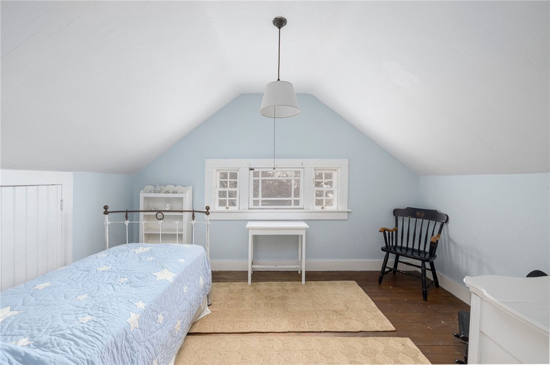 34 Emerson Road Jamestown, RI 02835 - Photo 42 of 45 This additional sleeping area is 9'7" x 10'4".