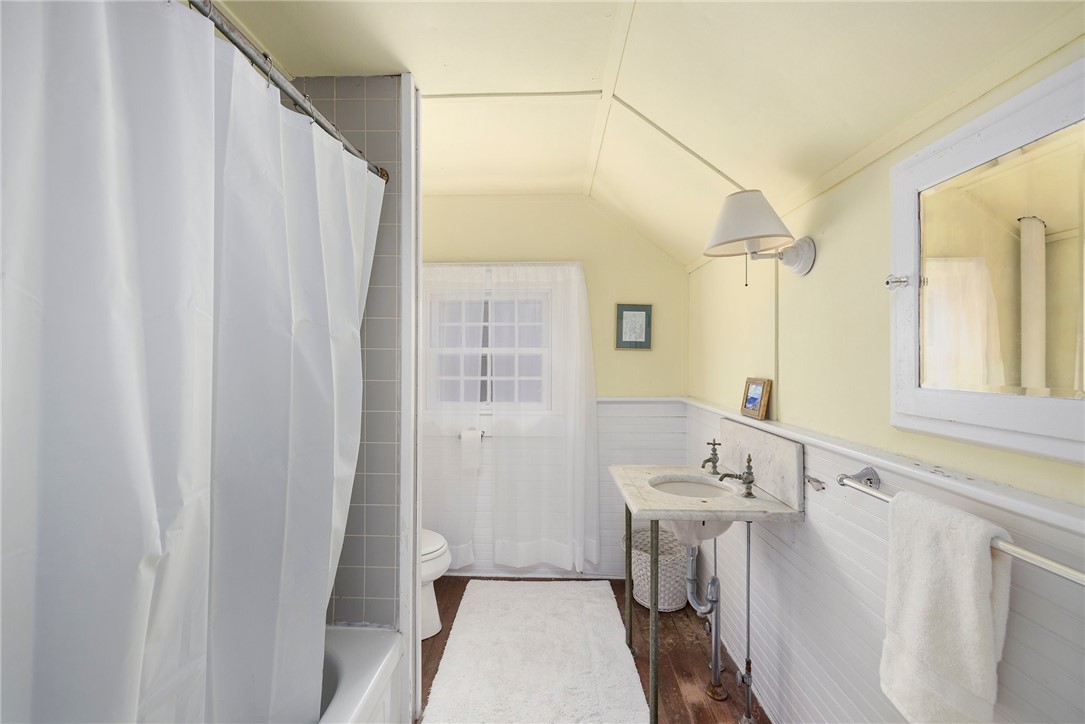 34 Emerson Road Jamestown, RI 02835 - Photo 43 of 45 Third floor full bath has a tub/shower combination!
