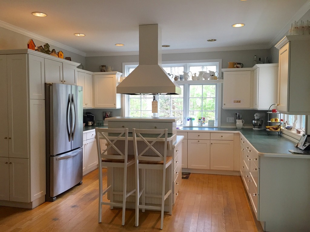 96 Mt Jefferson Road Hubbardston, MA 01452 - Photo 5 of 28 Gallery Image 5