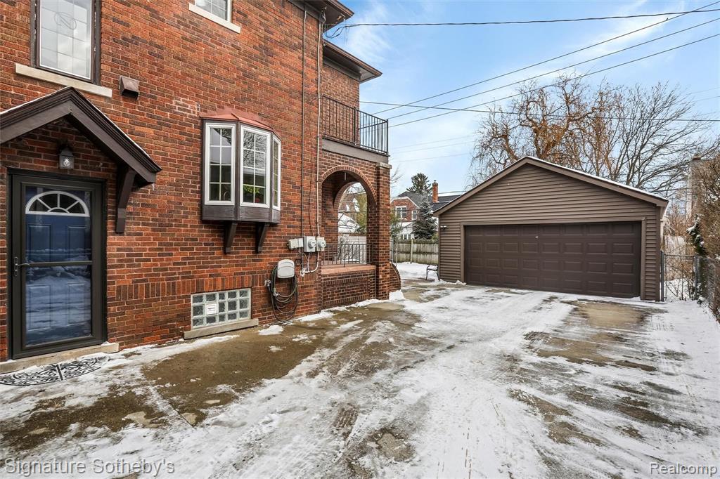 1250 Bishop Road Grosse Pointe Park, MI 48230 - Photo 26 of 32