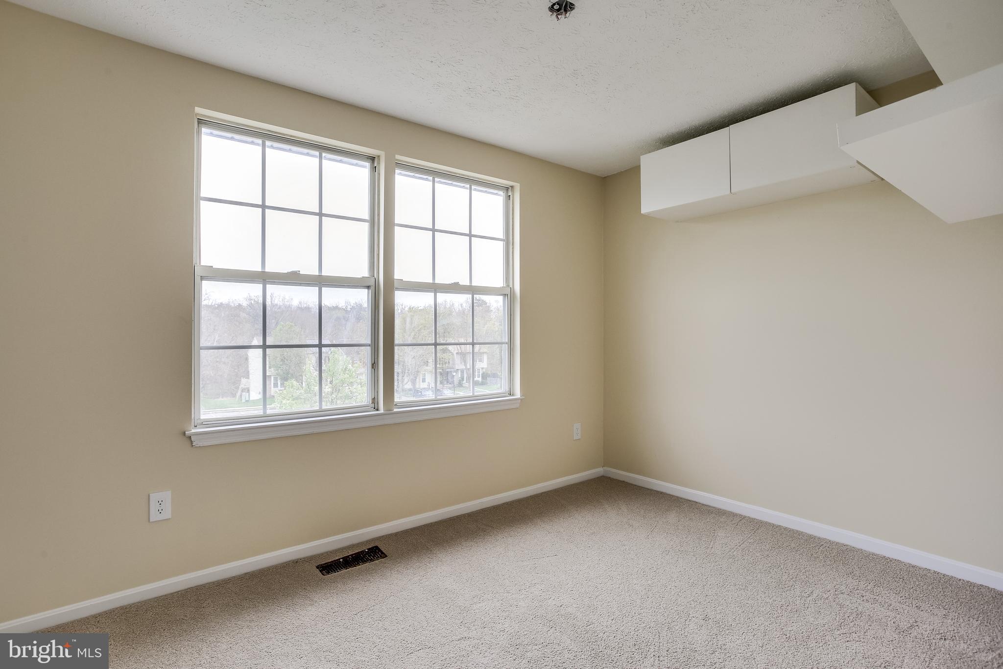 2025 Riding Crop Way Windsor Mill, MD 21244 - Photo 13 of 31
