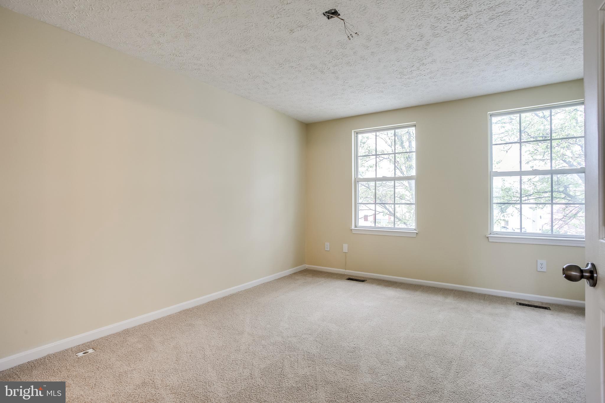 2025 Riding Crop Way Windsor Mill, MD 21244 - Photo 18 of 31