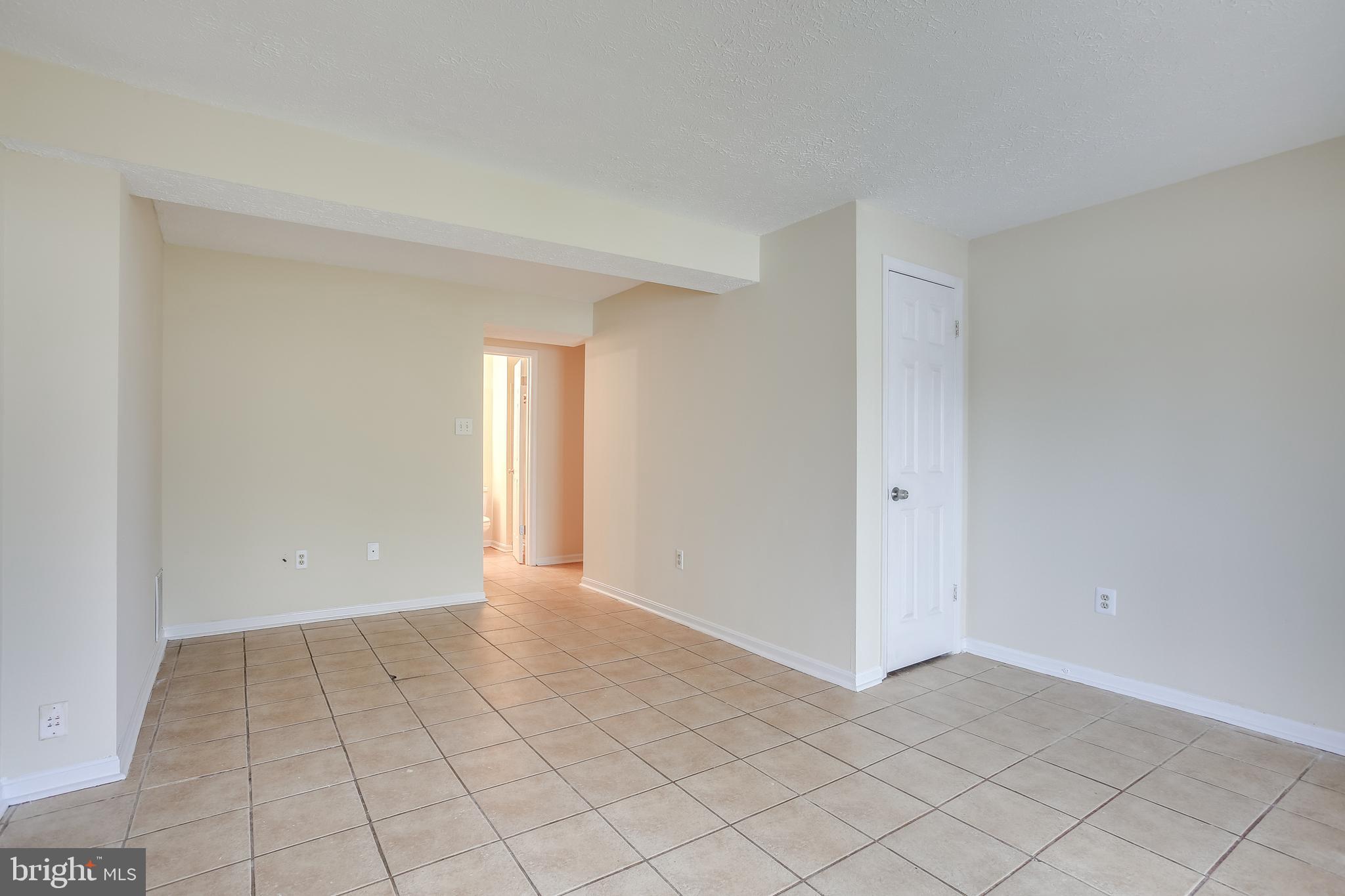2025 Riding Crop Way Windsor Mill, MD 21244 - Photo 26 of 31