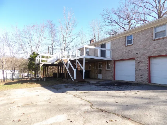 $295,000 | 366 North Powers Boulevard, Waverly, TN 37185