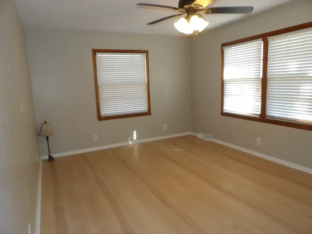 $295,000 | 366 North Powers Boulevard, Waverly, TN 37185