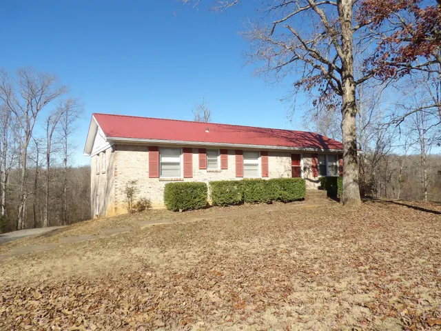 $295,000 | 366 North Powers Boulevard, Waverly, TN 37185