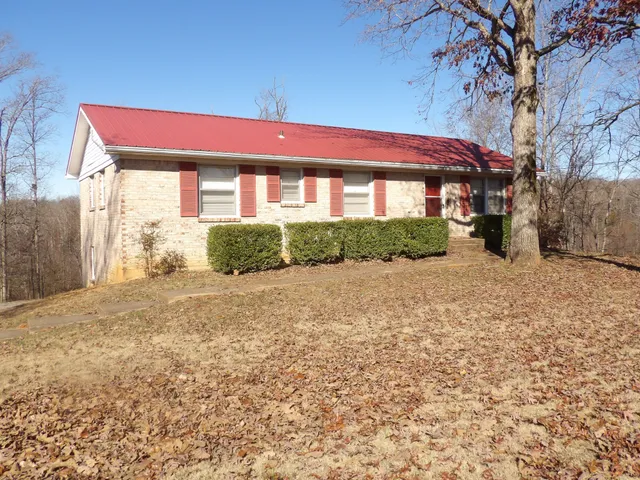 $295,000 | 366 North Powers Boulevard, Waverly, TN 37185