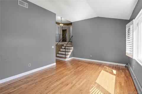 $825,000 | 26 Stevenson Place, Deer Park, NY 11729