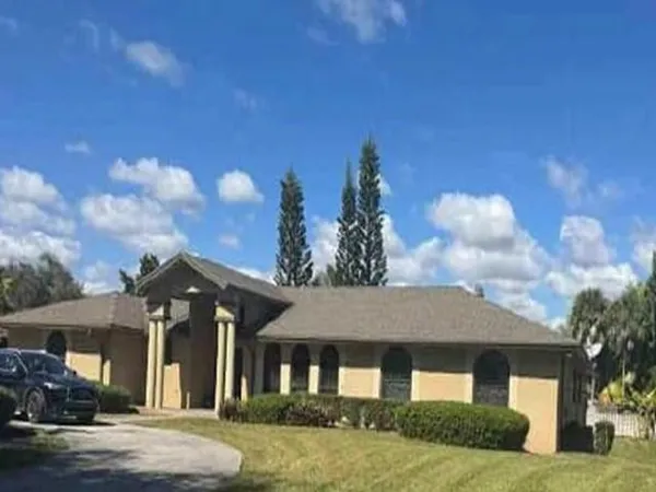 $1,113,000 | 8241 Southwest 183rd Street, Palmetto Bay, FL 33157