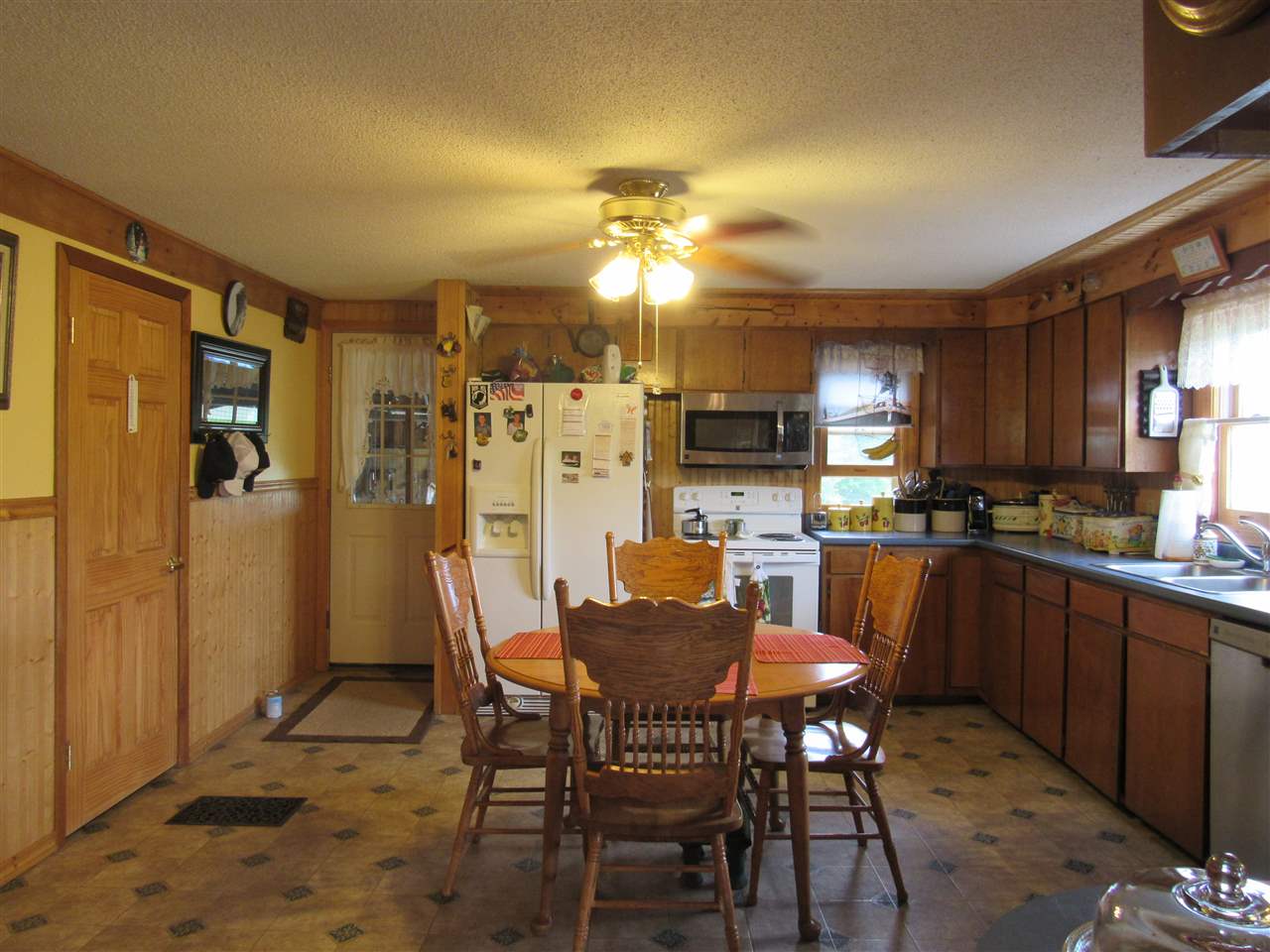 2038 East Albany Road Barton, VT 05822 - Photo 16 of 38