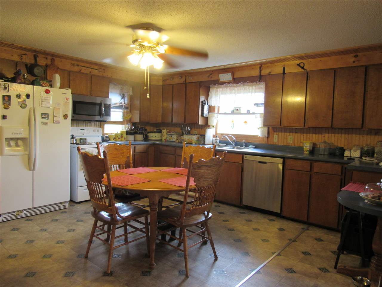 2038 East Albany Road Barton, VT 05822 - Photo 17 of 38