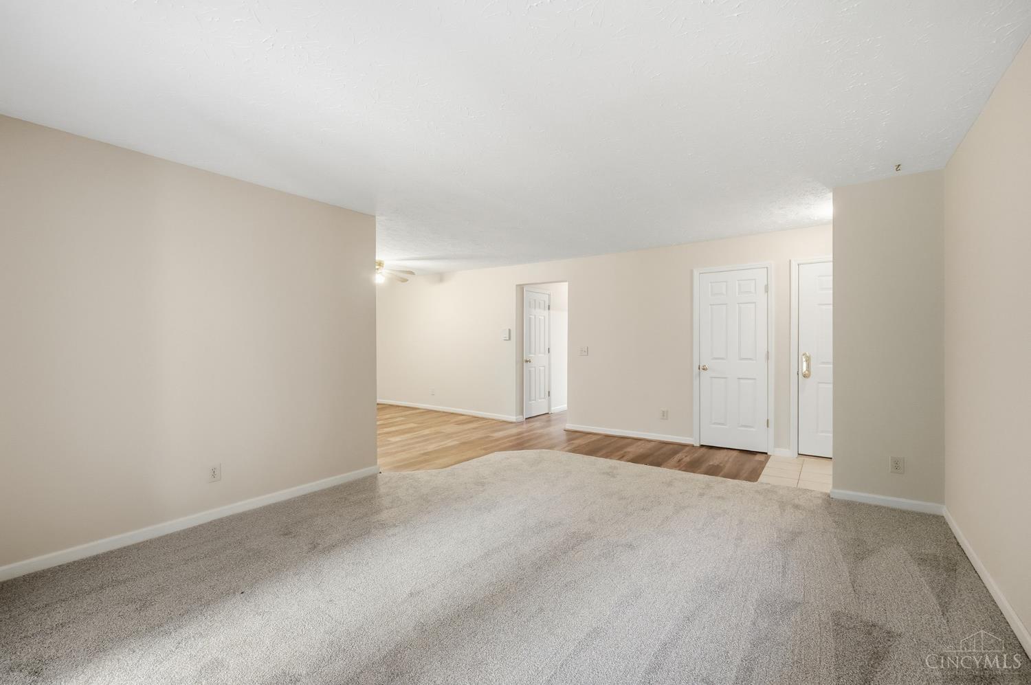 10512 West Road, Unit 34 Harrison, OH 45030 - Photo 6 of 32