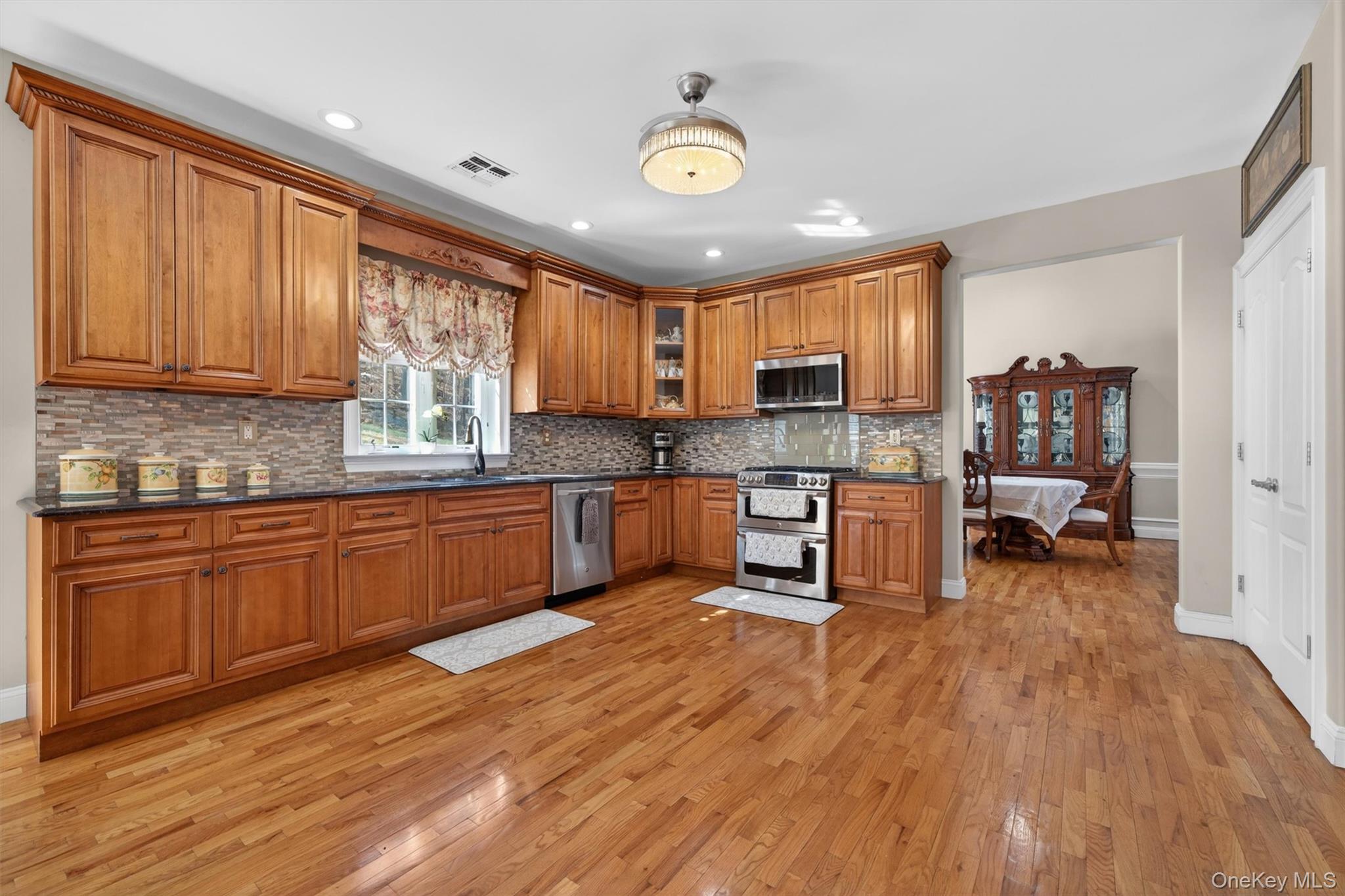 2 Pond Ridge Crossing Newburgh, NY 12550 - Photo 14 of 46