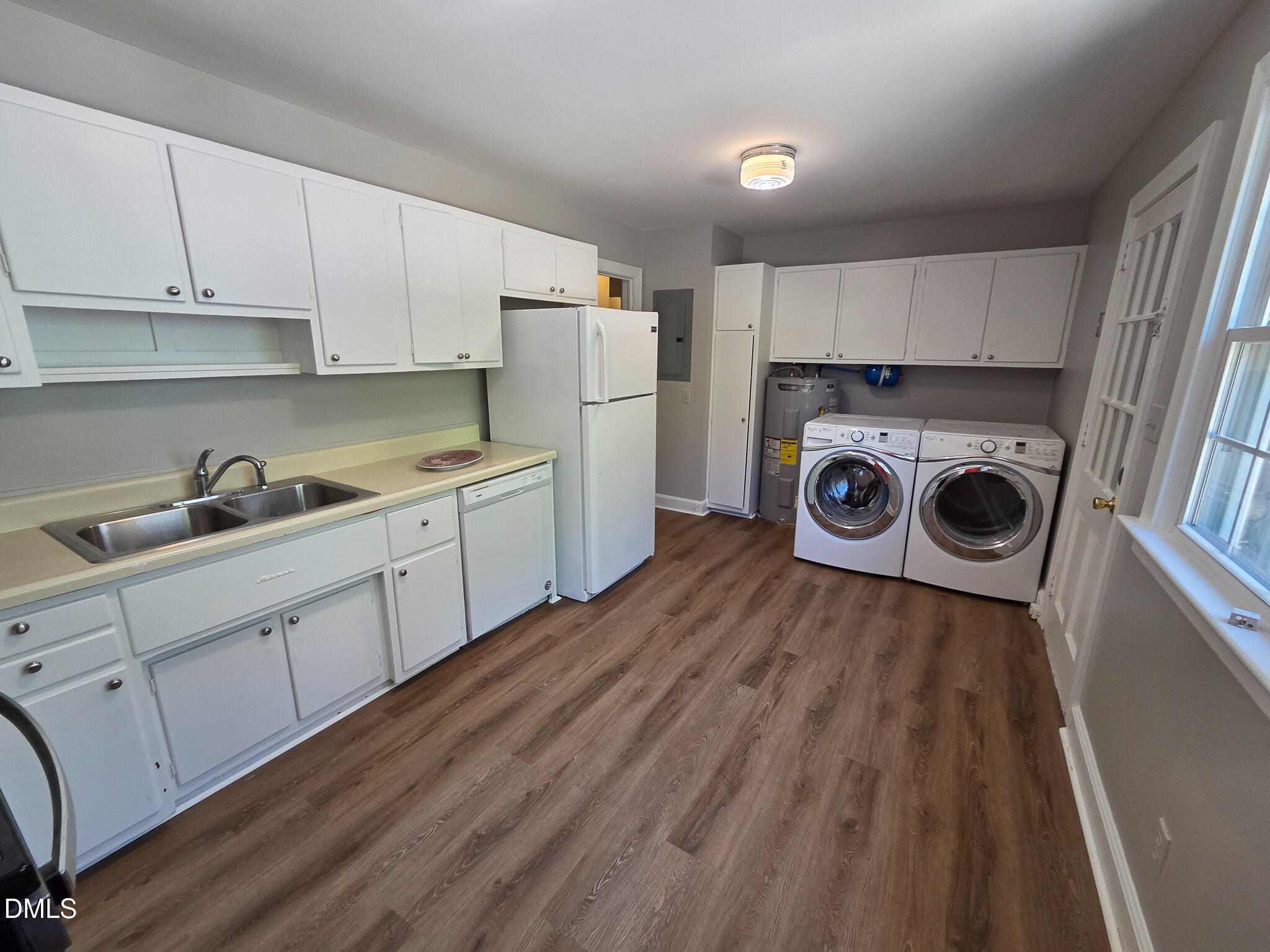 3428 Wade Avenue Raleigh, NC 27607 - Photo 12 of 33 20260615_140500