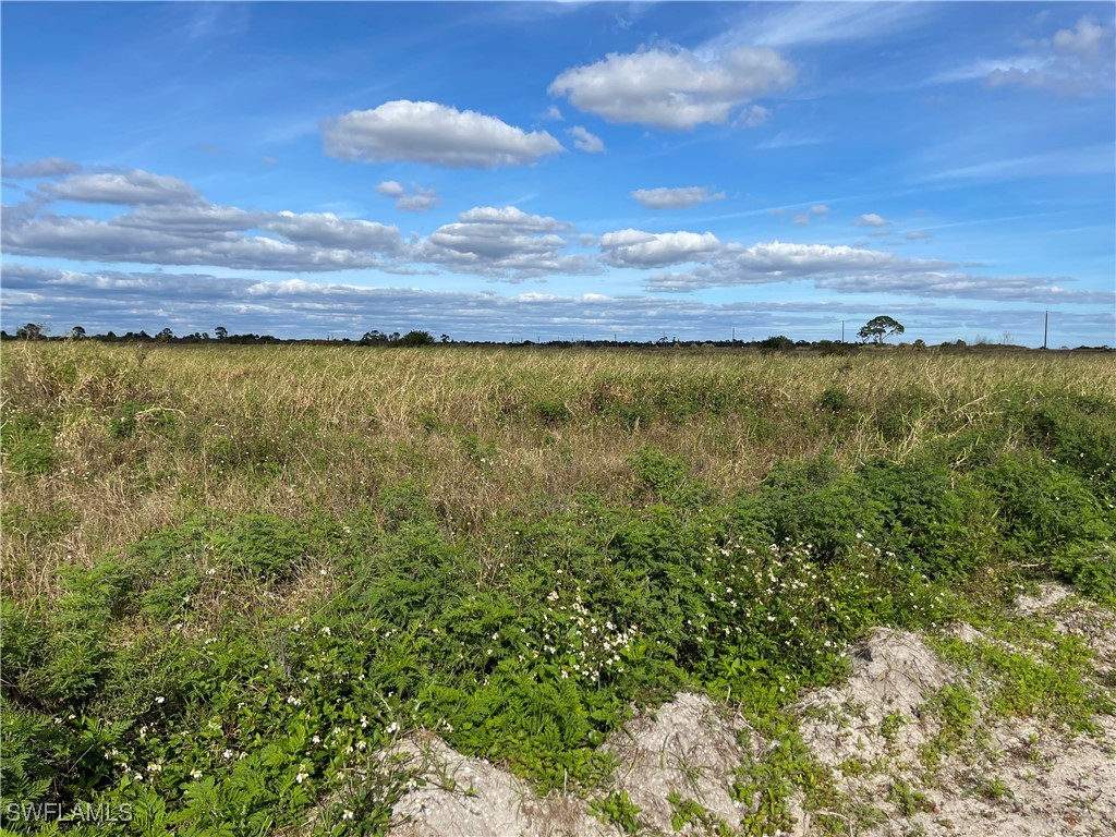 6980 6th Road LaBelle, FL 33935 - Photo 4 of 8 a view of an ocean and a mountain