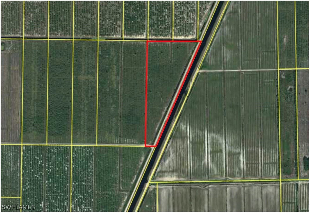 6980 6th Road LaBelle, FL 33935 - Photo 8 of 8 a view of outdoor space and balcony