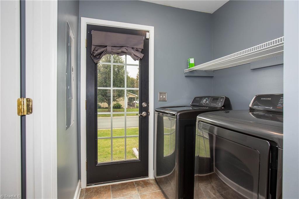 4875 Lance Ridge Lane Winston-Salem, NC 27127 - Photo 14 of 36