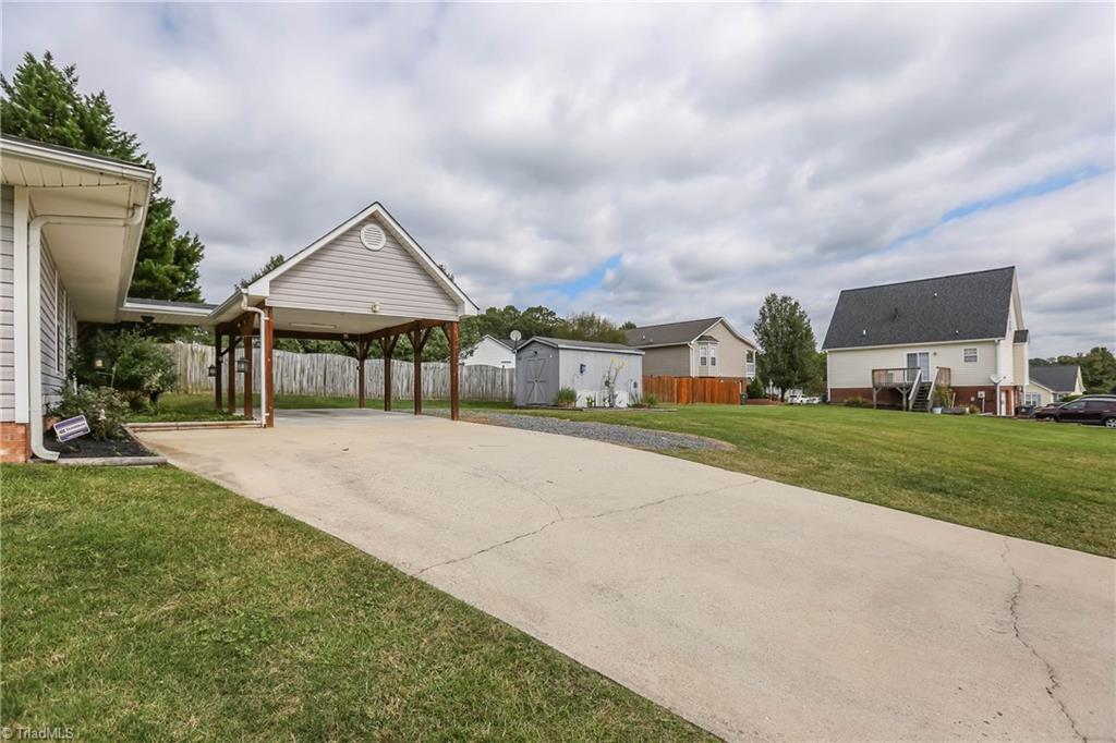 4875 Lance Ridge Lane Winston-Salem, NC 27127 - Photo 31 of 36