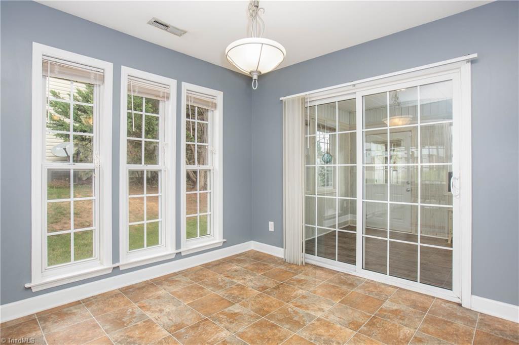 4875 Lance Ridge Lane Winston-Salem, NC 27127 - Photo 8 of 36
