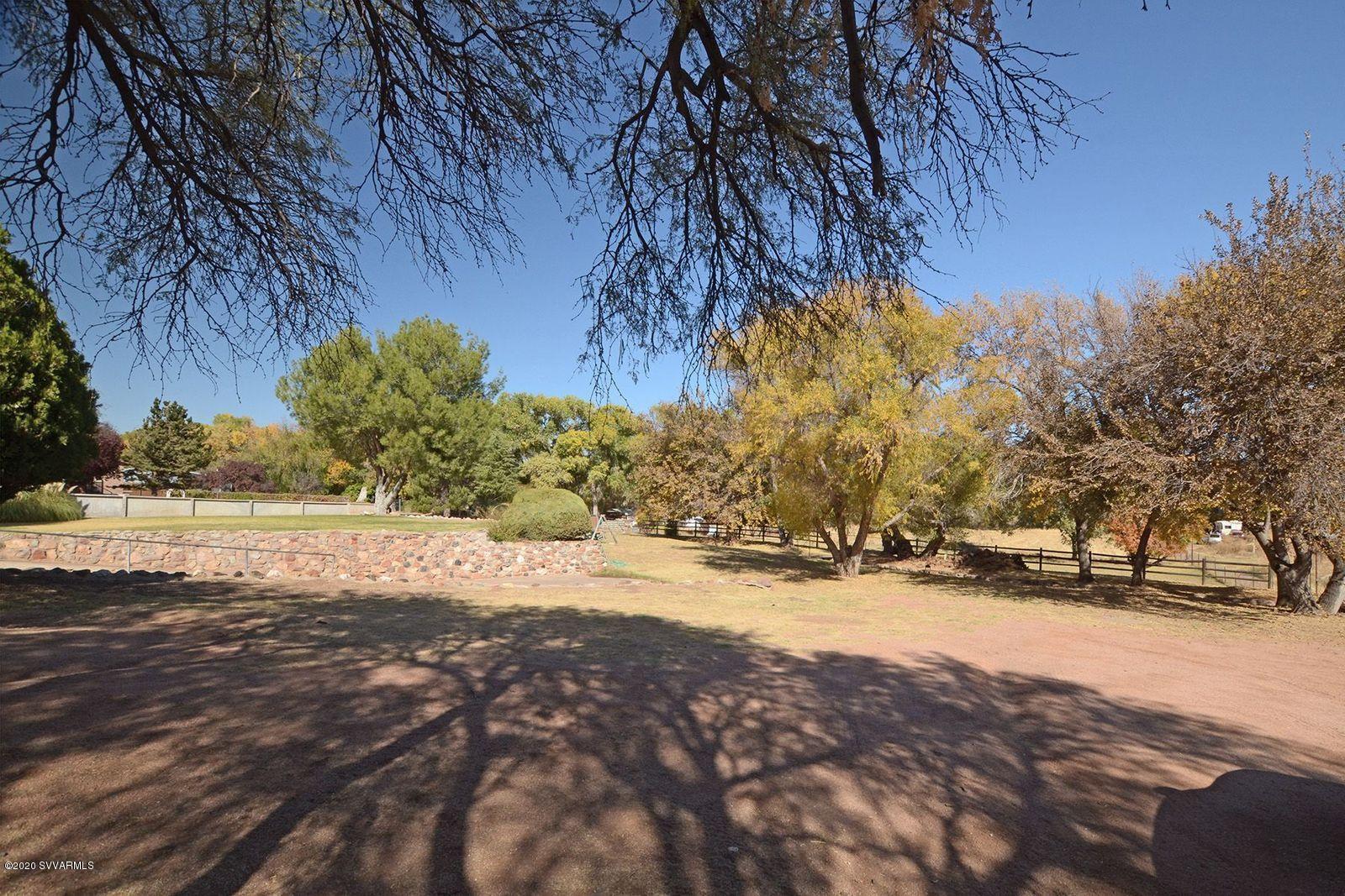 825 Sheepshead Crossing Road Cornville, AZ 86325 - Photo 7 of 43 front yard