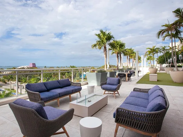 $4,150,000 | 540 North Tamiami Trail, Unit 1503, Sarasota, FL 34236