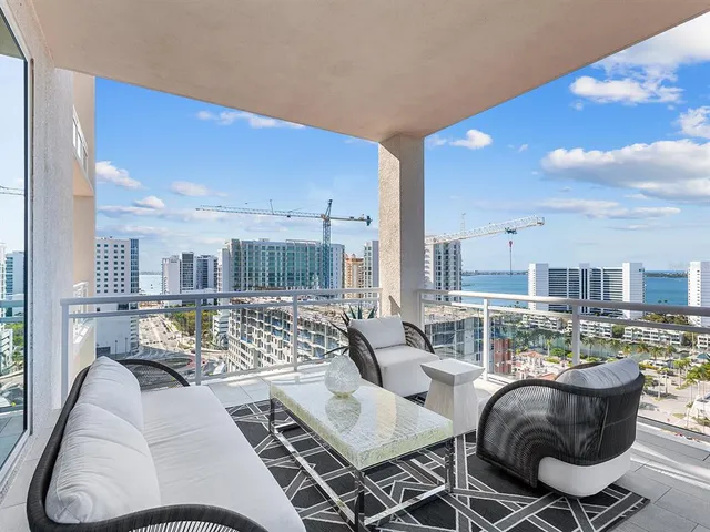 $4,150,000 | 540 North Tamiami Trail, Unit 1503, Sarasota, FL 34236