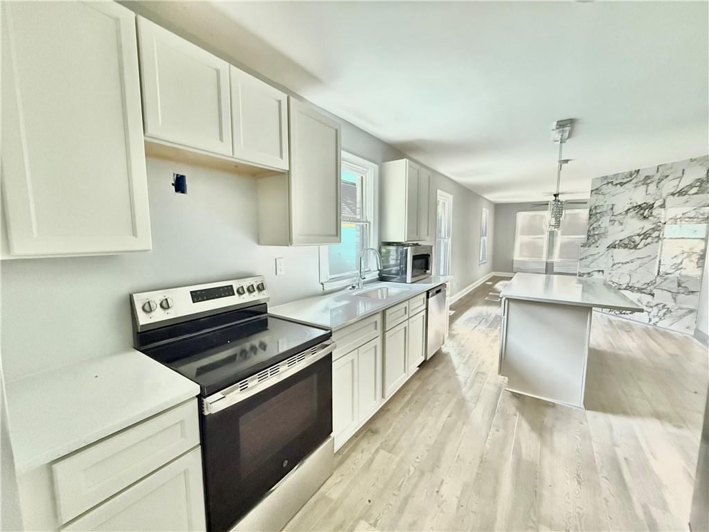 554 Lawton Street Southwest Atlanta, GA 30310 - Photo 5 of 9