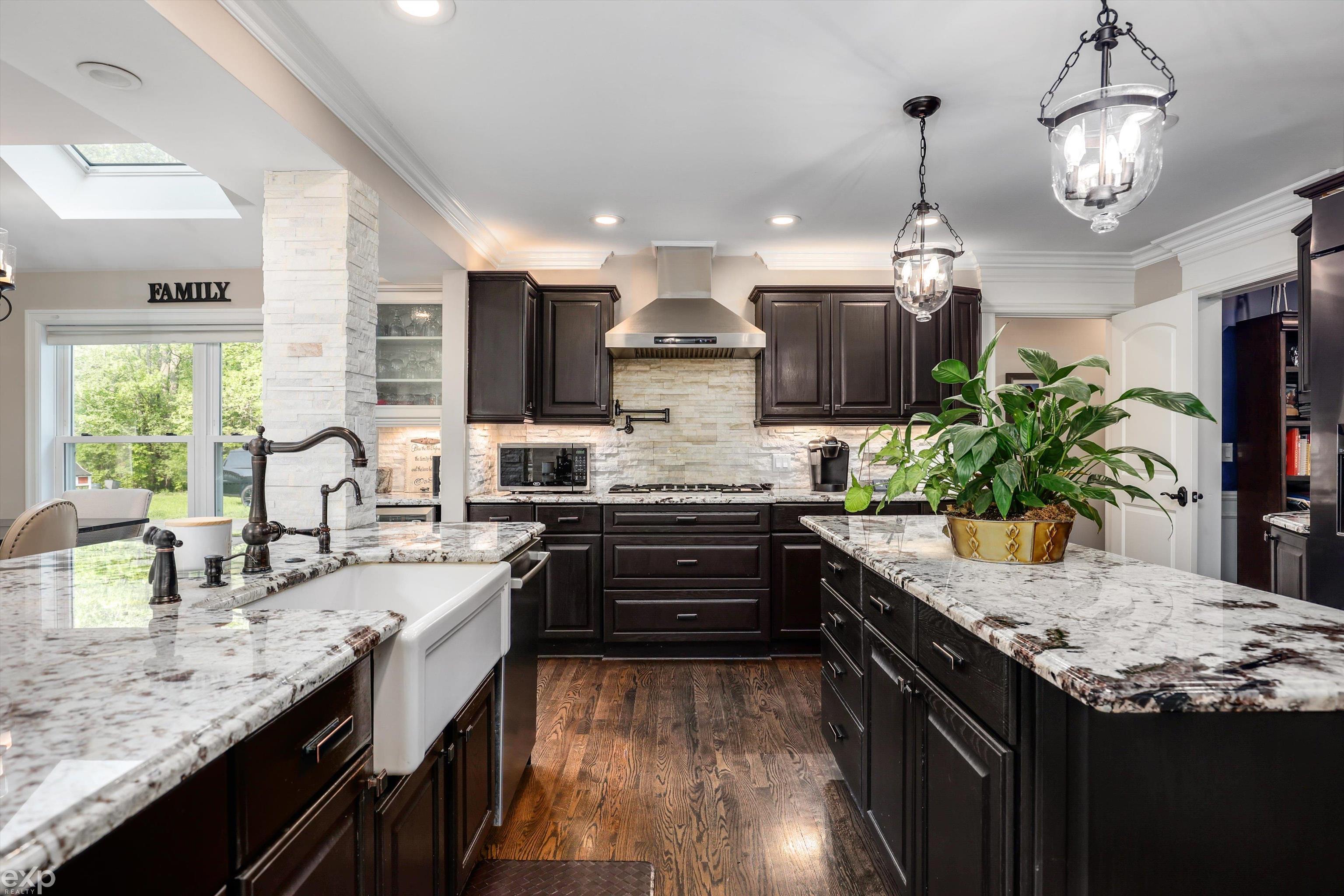 454 Whims Lane Rochester, MI 48306 - Photo 11 of 60 Gallery Image 11
